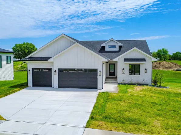 4657 174th St, Waukee, IA 50263