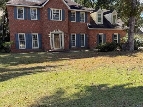 302 Gloucester Road, Savannah, GA 31410