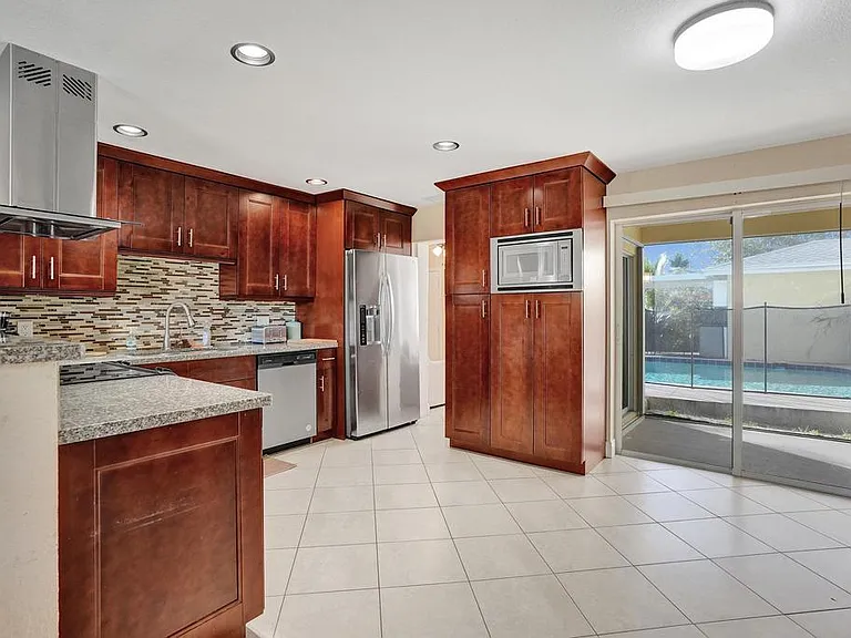 740 Buttonwood Rd — Photo 8
