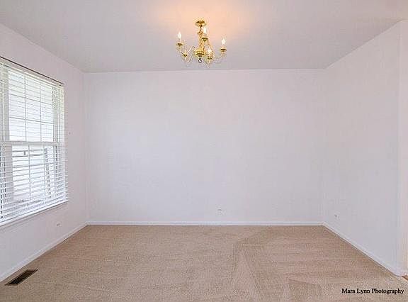 3rd image of 1533 Hawksley Ln