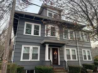 62 Playstead Rd FLOOR 2, Newton, MA 02458