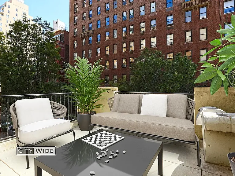 151 E 71st St #305 — Photo 2