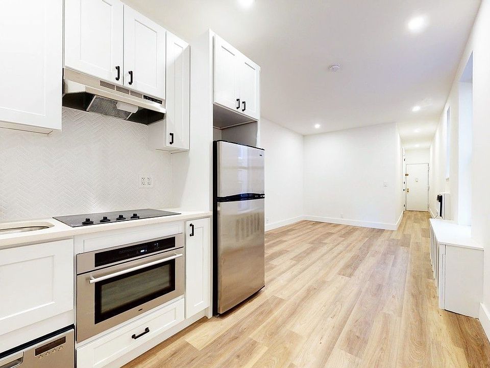 1st image of 2785 Broadway #55