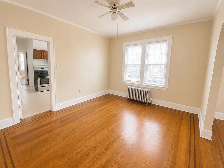 156 Carolina Ave #1R — Photo 5