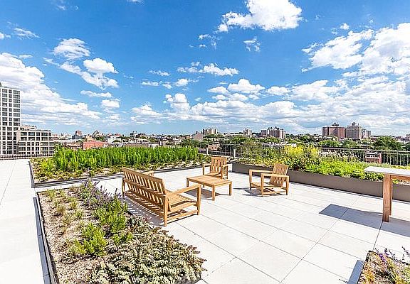 5th image of 535 Carlton Ave APT 226