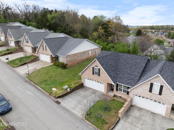 240 El Grande Ln, Lenoir City, TN 37771