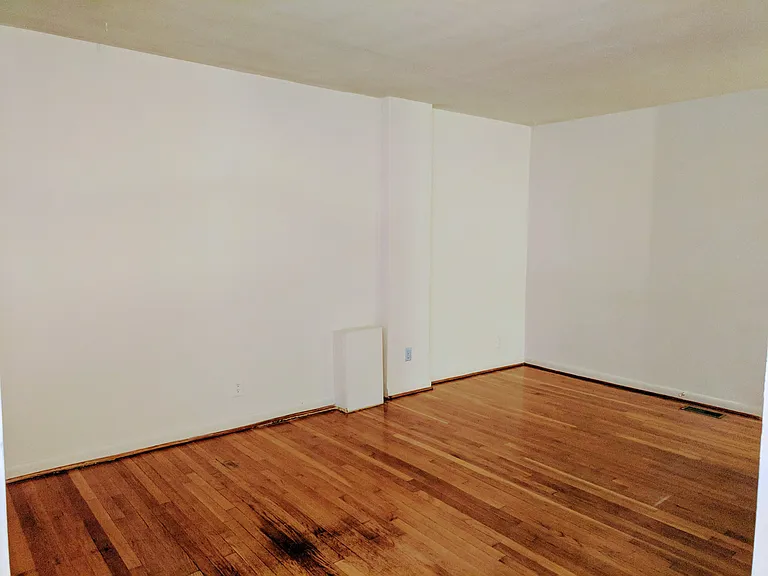 3425 Kensington Avenue — Photo 24