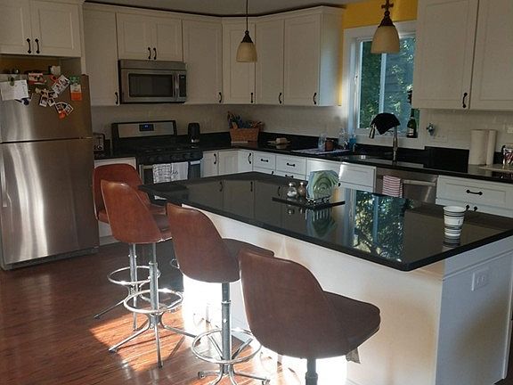 4th image of 42 Avenue B #42