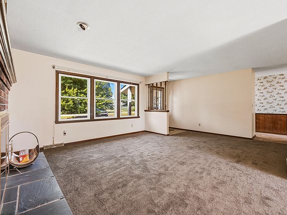 5th image of 4970 E Barnum Rd