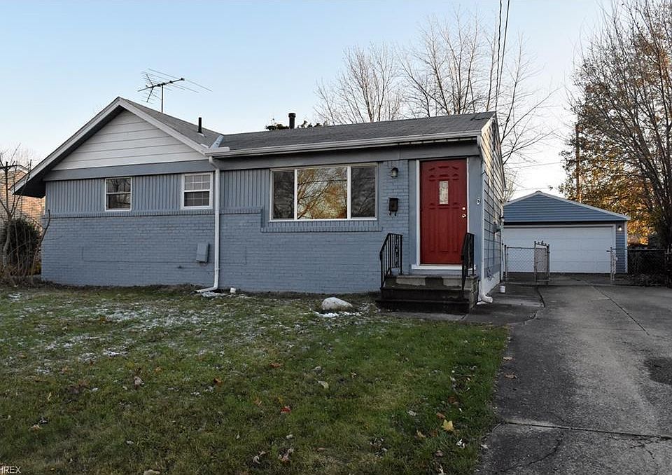 1st image of 841 Hollywood Dr