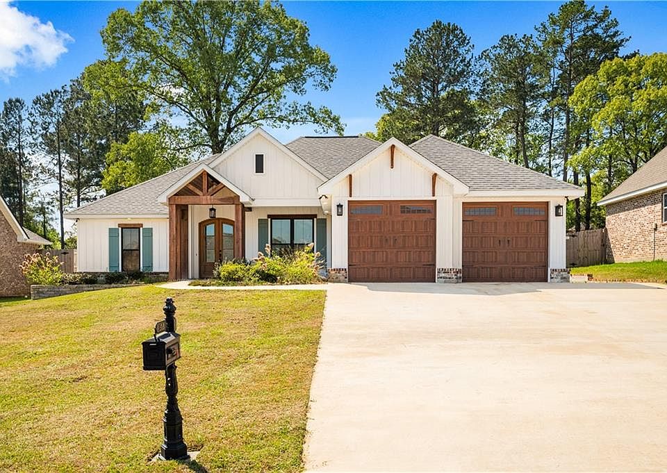 1st image of 313 Saint Landry Dr
