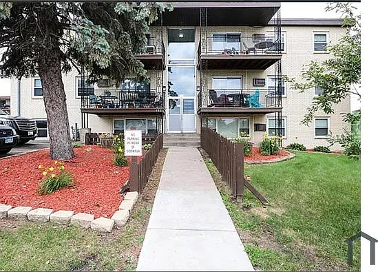 1640 Cumberland St — Photo 1