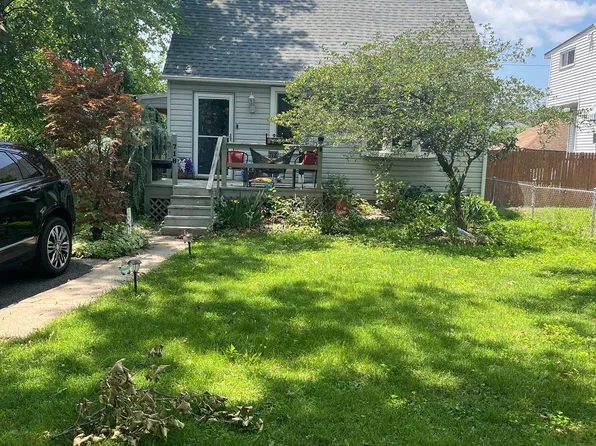 718 2nd Ave, Croydon, PA 19021