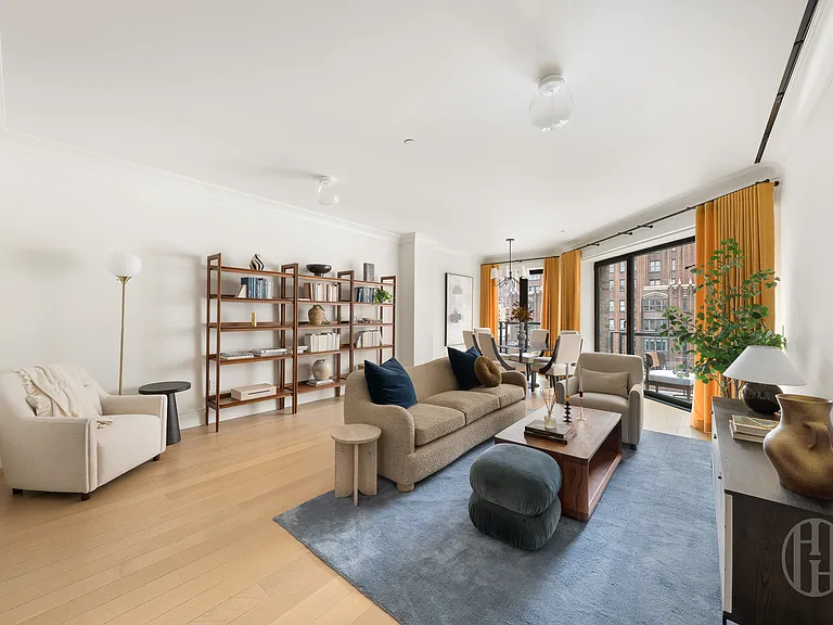 164 W 74th St #PHA — Photo 1