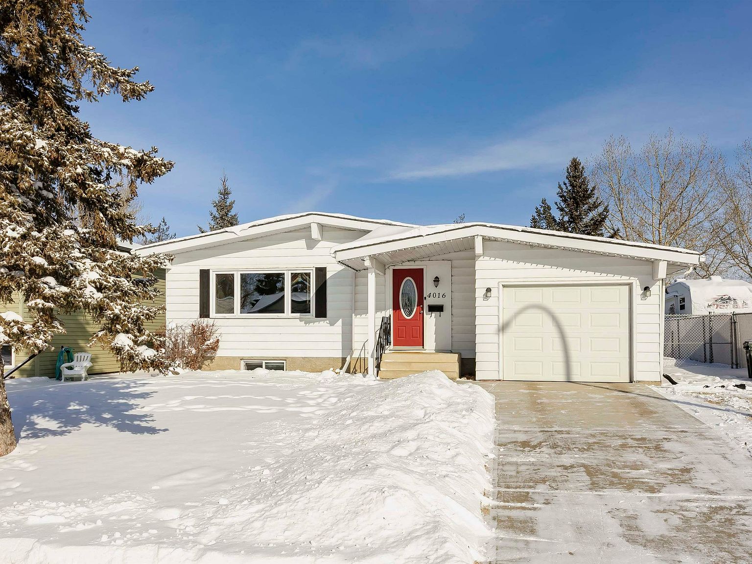 4016 37th Ave, Leduc, AB T9E 6C9 | Zillow