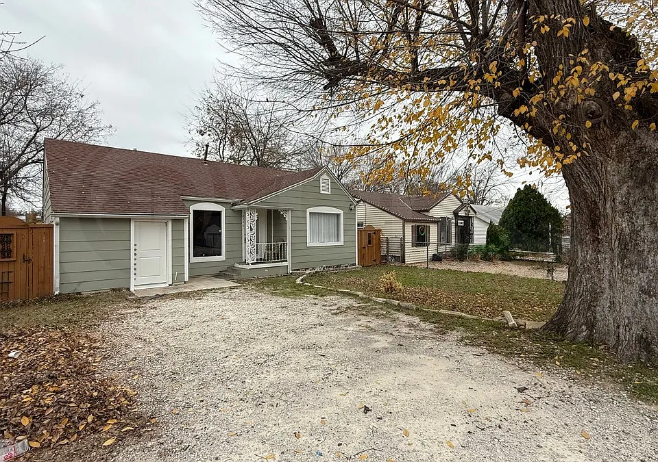 2246 Anson Rd