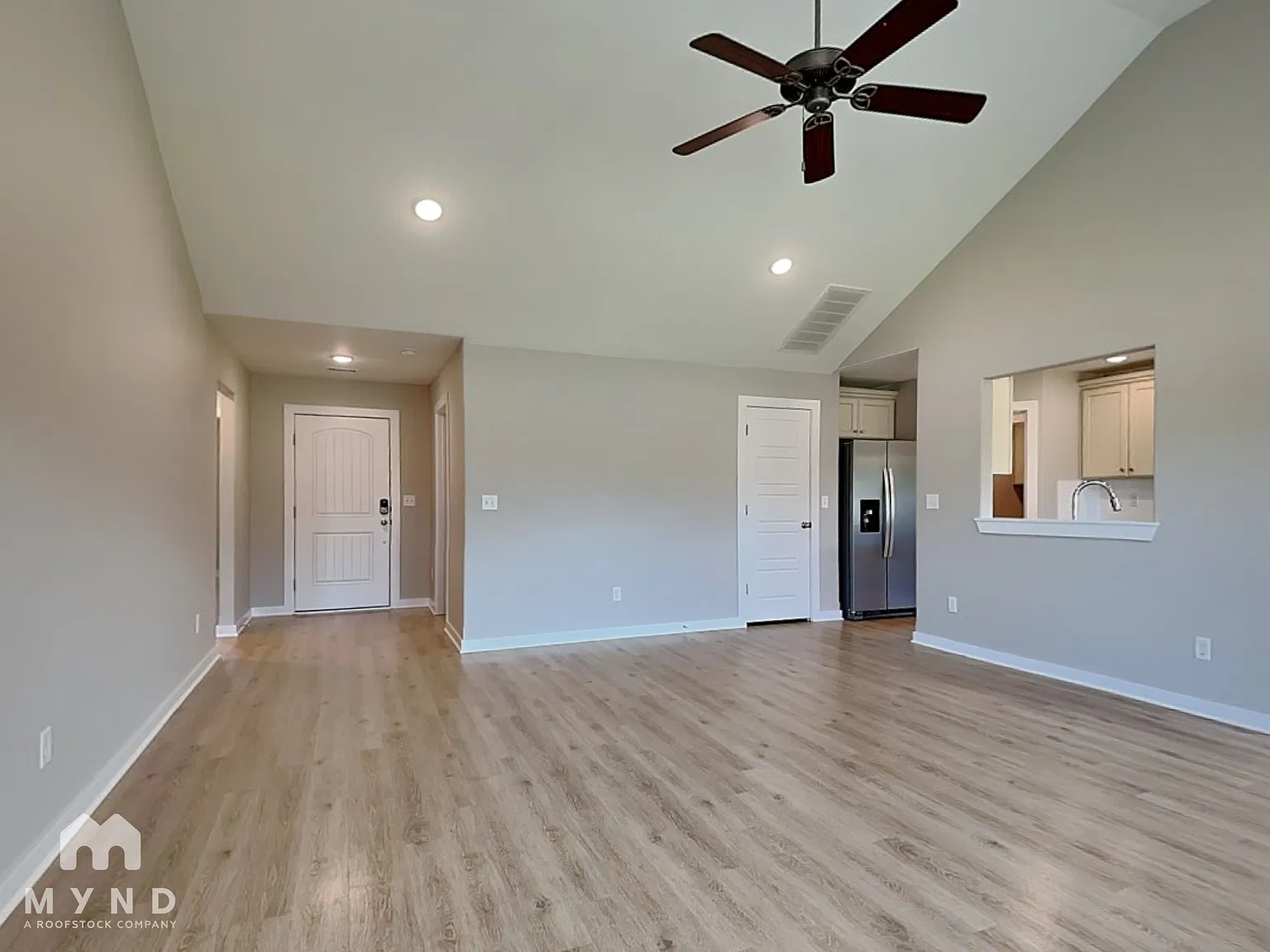 4 bed, 2.0 bath, 1687 sqft, $1,679 — Photo 2