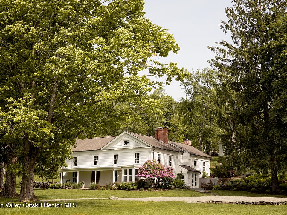 1st image of 809 N Quaker Hill Road