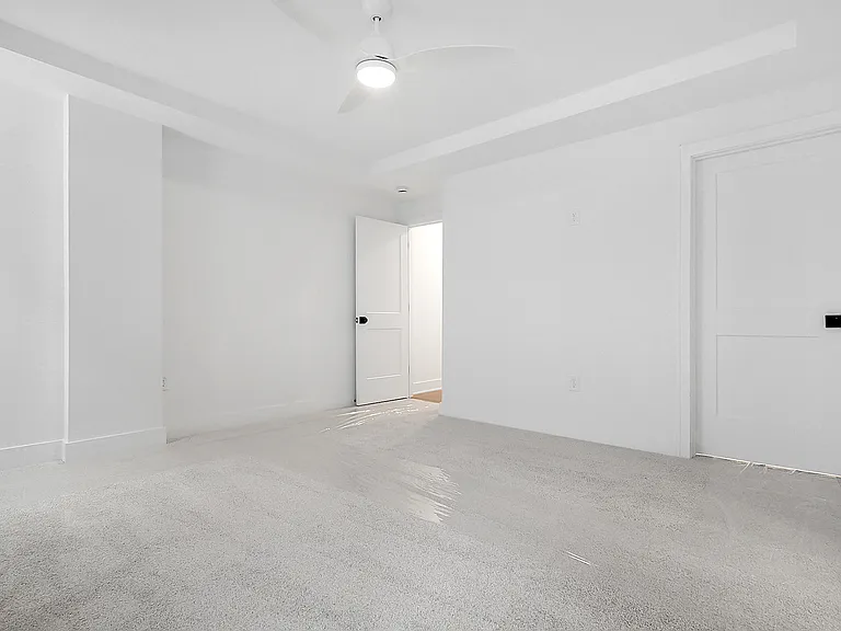 1242 Oxley Rd — Photo 37