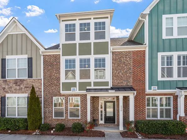 550 Balsam Fir Dr, Cary, NC 27519