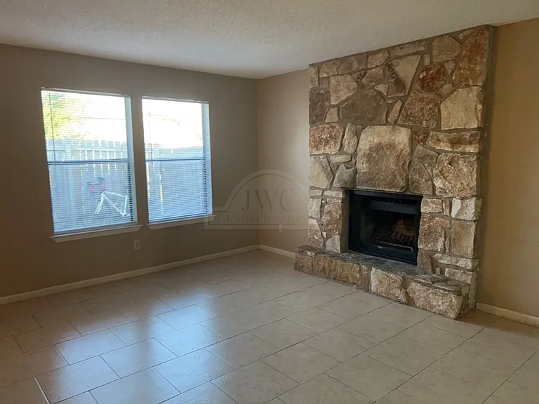 4209 Water St — Photo 4