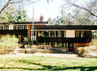 14400 McKeighan Rd, Chesaning, MI 48616