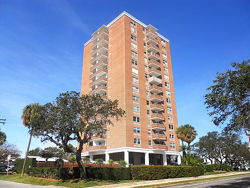4015 Bayshore Blvd Photo 1