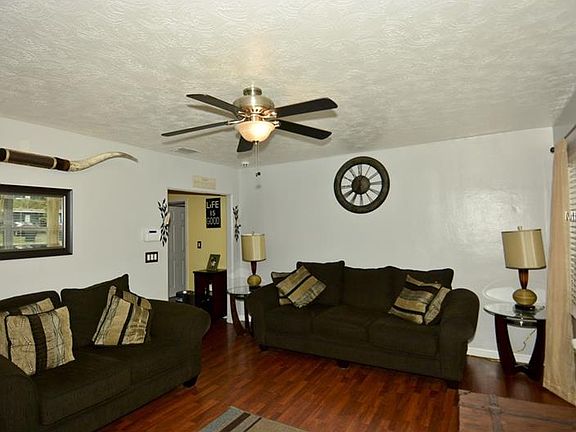 2nd image of 174 Plumosa Dr