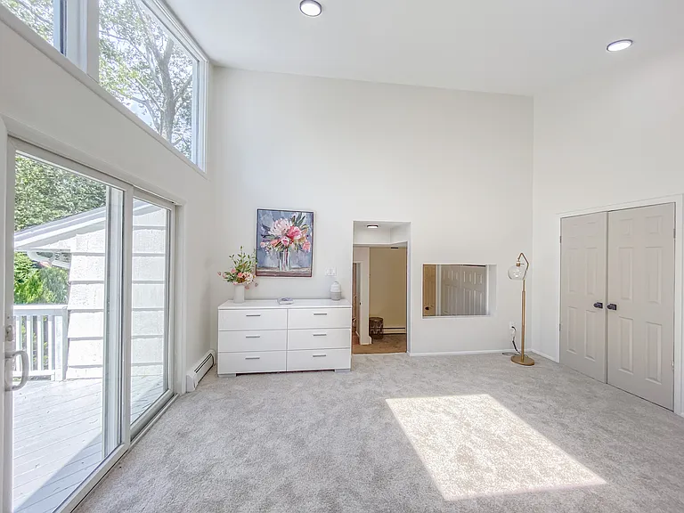 1 Herrick Dr — Photo 34
