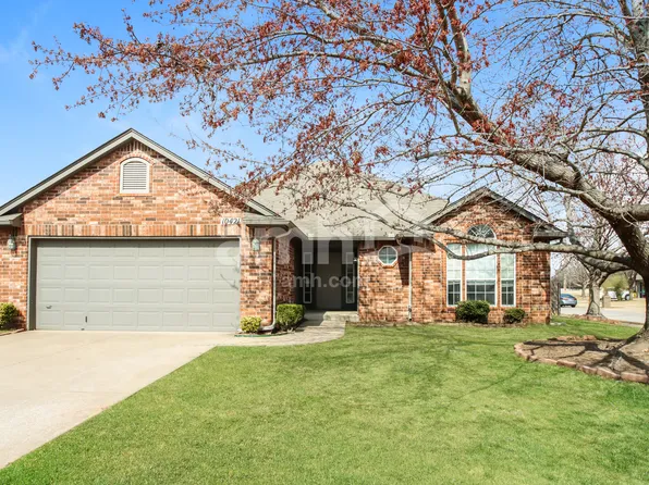 10421 E 112th St S, Bixby, OK 74008