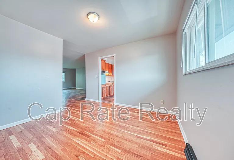 26 S Hampton Rd #D — Photo 7