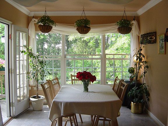 Sunny - opens to deck