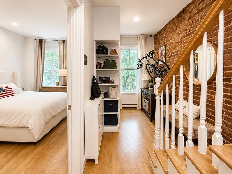 231 W Canton St #4 — Photo 5