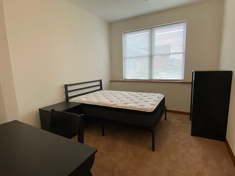 941 W 3rd St #3 — Photo 11