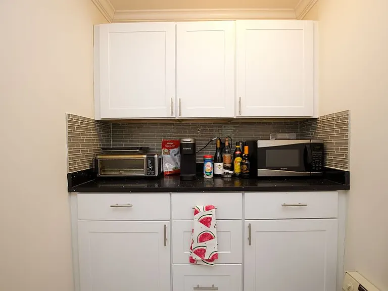 2129 N Dayton St #1G — Photo 6