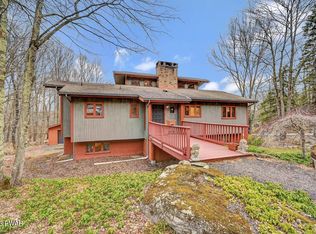 1647 Windmere Pl, Lake Ariel, PA 18436