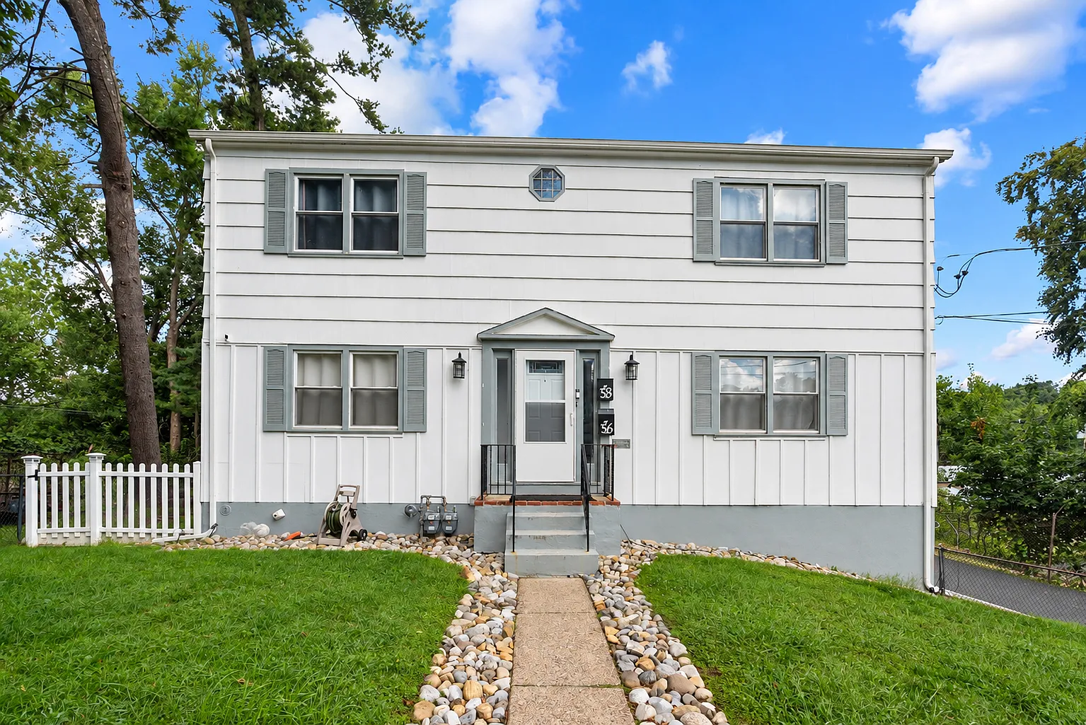 2 bed, $2,800 — Photo 1