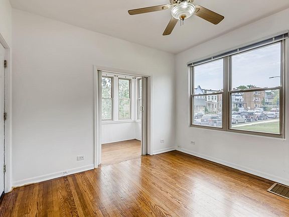 4th image of 1926 Asbury Ave #1