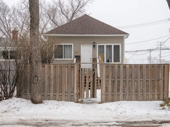 1447 Rae STREET, Regina, SK S4T 2C5