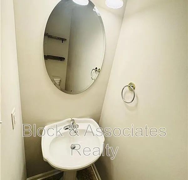 109 Vail Ct — Photo 7