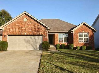 10705 Leven Blvd, Louisville, KY 40229