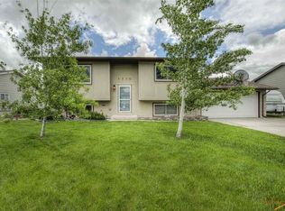 1730 Ennen Dr, Rapid City, SD 57703