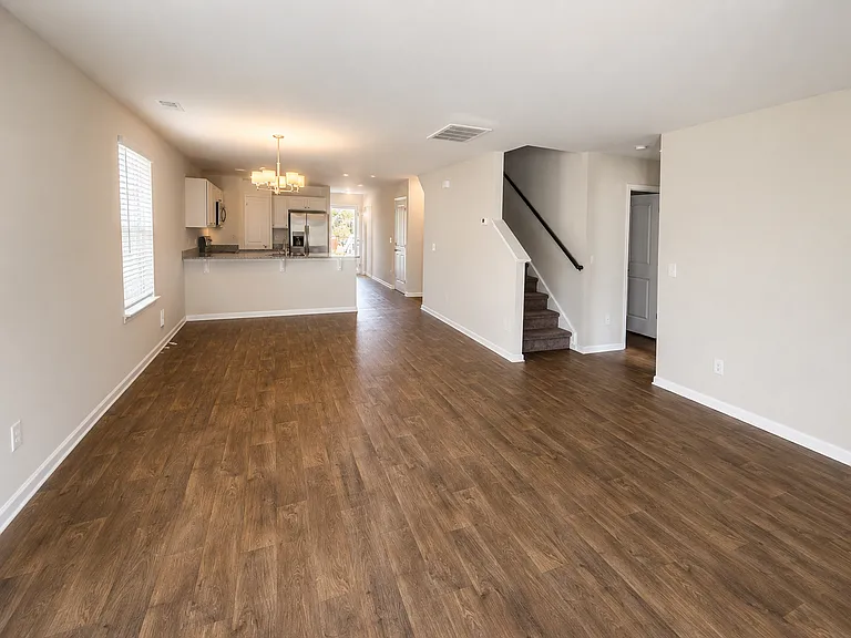 724 Vanguard St — Photo 4