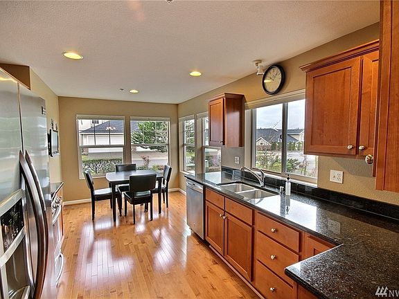 5th image of 7118 James Pl SE
