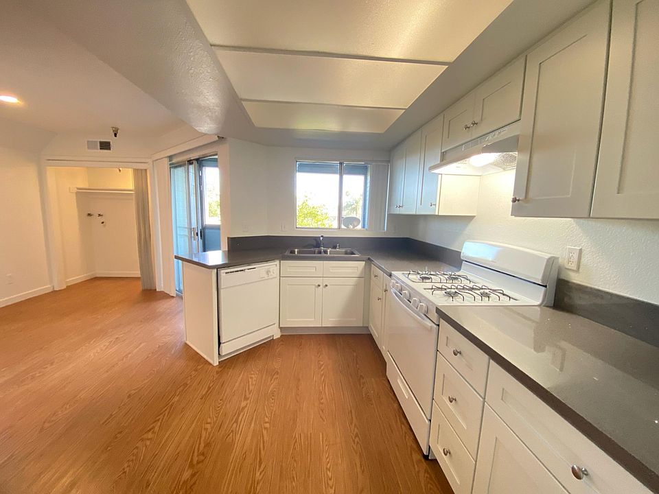 1st image of 1518 French St #203