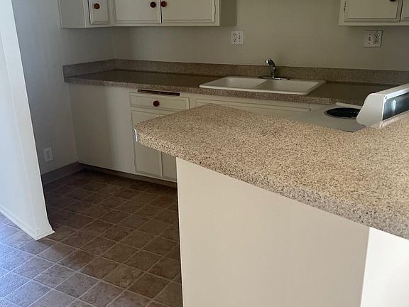 4th image of 77 N Bellflower Blvd #215