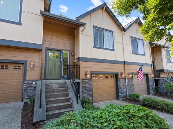 11480 SE Aquila St, Happy Valley, OR 97086