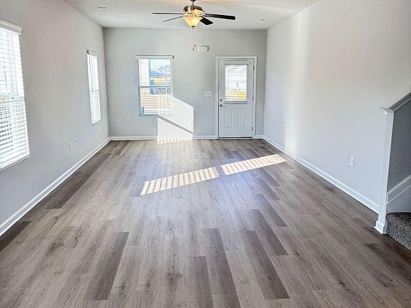 2nd image of 11075 Suria Dr SE