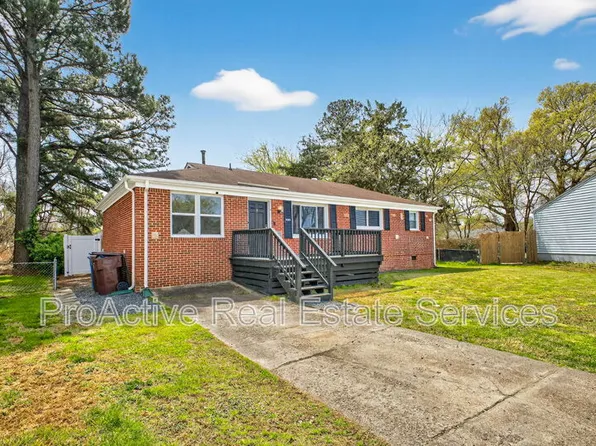 2012 Midway Ave, Chesapeake, VA 23324