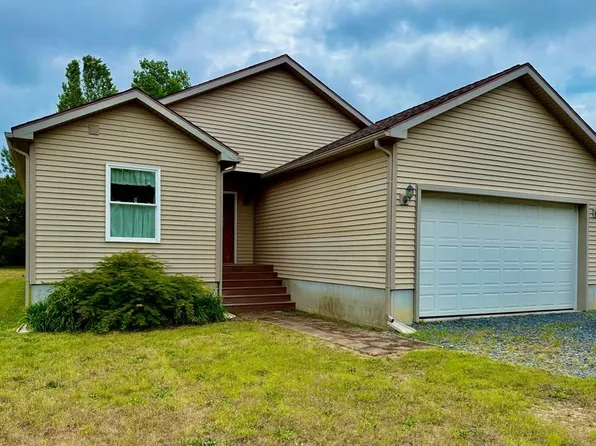 3283 High Sea Dr, Greenbackville, VA 23356